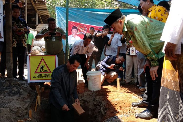 IPAL dan alat pengolah limbah organik (digester) limbah tahu menjadi biogas mulai dibangun di Desa Guyangan, Kecamatan Bangsri, Kabupaen Jepara, Kamis (6/9/2018)