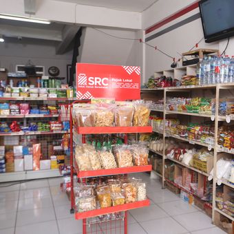 Ilustrasi toko Sampoerna Retail Community (SRC).