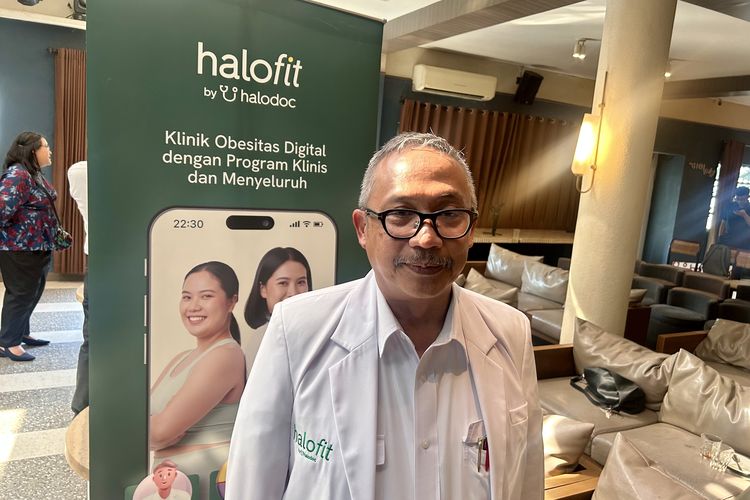 Dokter Spesialis Penyakit Dalam sekaligus Board of Wellness Halofit dr. Waluyo Dwi Cahyono, SpPD-KEMD, FINASIM dalam Peluncuran Klinik Digital Halofit by Halodoc, di Jakarta Pusat, Rabu (15/10/2025).