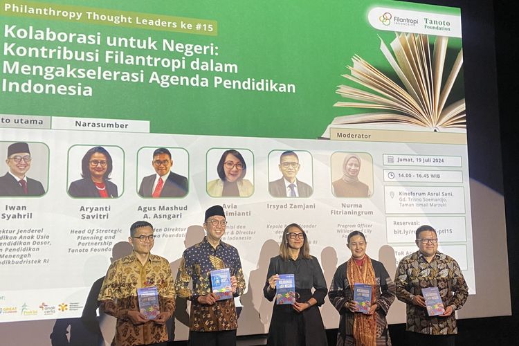 Peluncuran buku yang dikemas melalui Philanthropy Thought Leaders (PTL) ke-15 dengan judul “Kolaborasi untuk Negeri: Kontribusi Filantropi dalam Mengakselerasi Agenda Pendidikan Indonesia” di Gedung Trisno Soemardjo, Taman Ismail Marzuki, Jakarta pada Jumat (19/7/2024). 