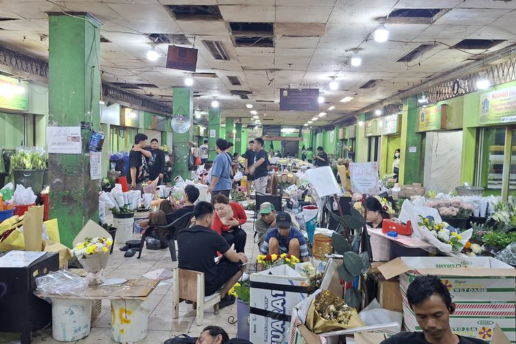 Kelangkaan Bunga Mawar di Rawa Belong Jakbar Bikin Harga Tembus Rp 150.000 per Ikat