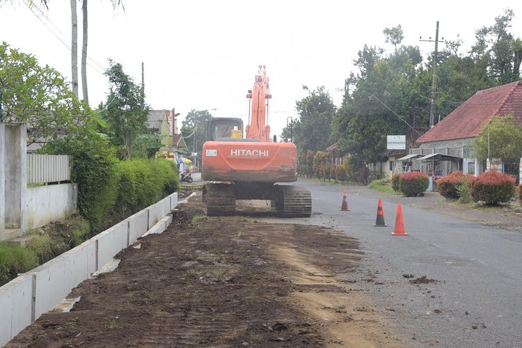 Perbaikan Jalan Gondanglegi-Sp. Balekambang Selesai Mei 2026