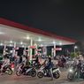Dihantui Kabar BBM Naik, Antrean SPBU Mengular di Jakarta hingga Bekasi