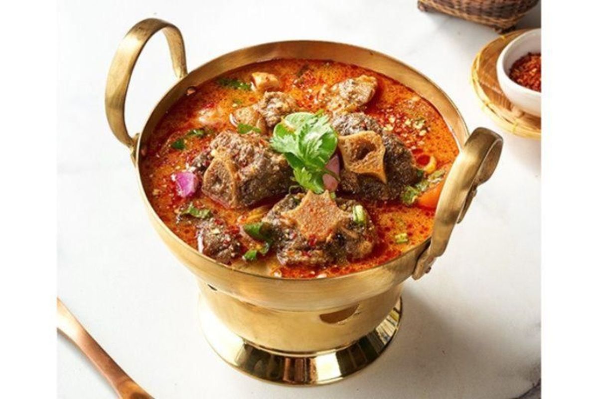 Tom yum di Busaba: A Thai Cafe. 