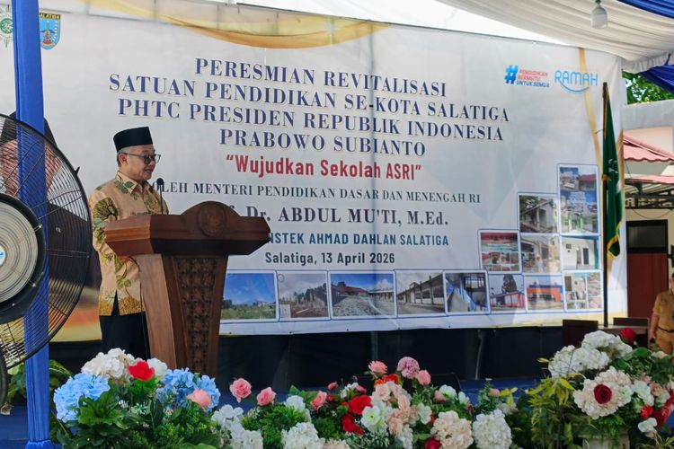 Mendikdasmen Imbau Sekolah Tak Gunakan AC, Ajak Tanam Pohon