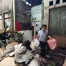 Korban Kebakaran Pademangan Mengais Puing Rumah, Cari Barang Berharga