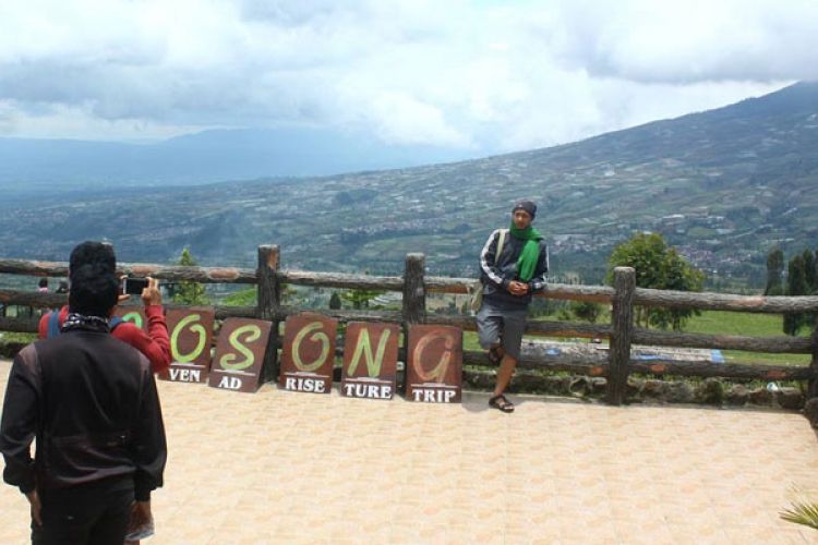 Gambar Golden Sunrise Wisata Alam Posong Tlahab Kledung Temanggung