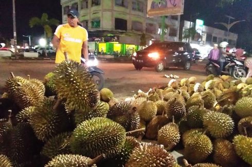 Saatnya Mencicipi Nikmatnya Durian Aceh...