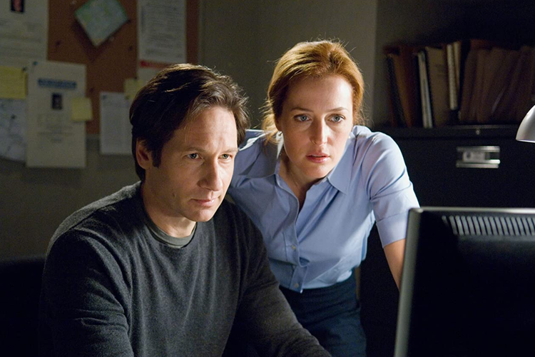 Gillian Anderson dan David Duchovny dalam film thriller The X Files: I Want to Believe (2008).