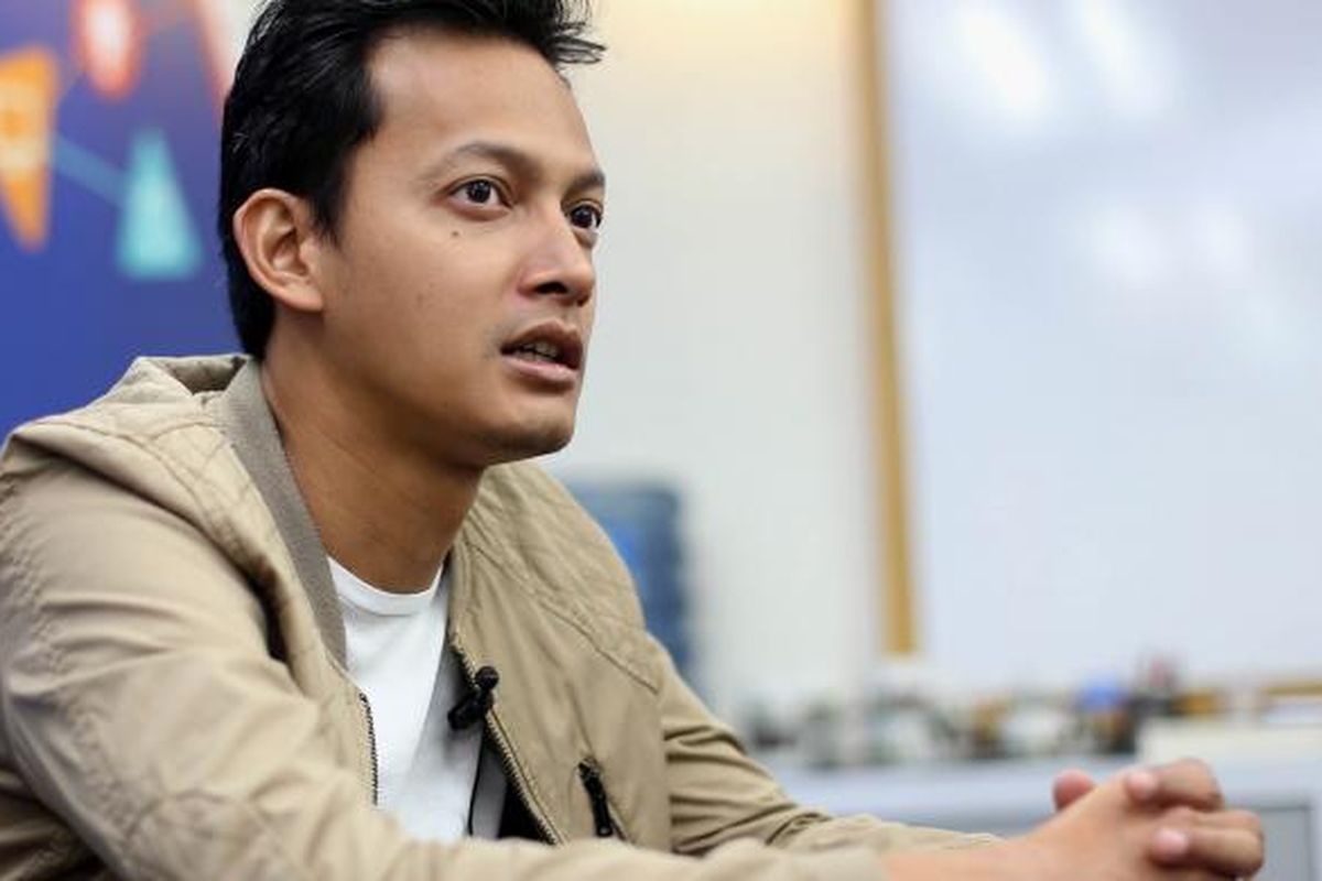Fedi Nuril saat berbincang dengan Kompas.com di Gedung Kompas Gramedia, Palmerah Selatan, Jakarta Pusat, Jumat (11/11/2016). 