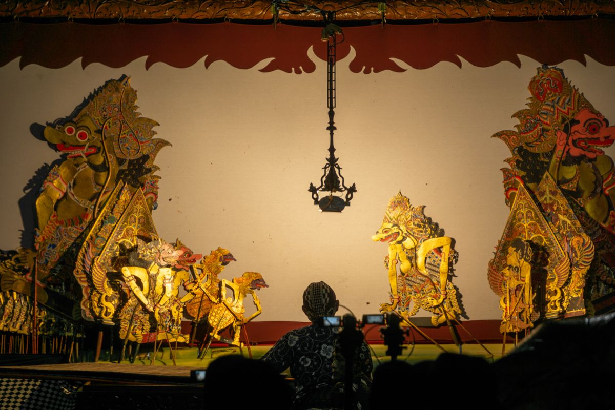 Pementasan wayang kulit