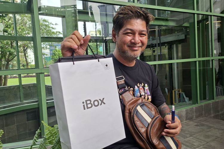 Cerita Pembeli iPhone 18 Antre Kesiangan: Datang Jam 07.00 Baru Dapat 13.00 WIB, Gagal Dapat Hadiah