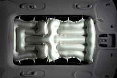 Kejar Inovasi, Hyundai Hadirkan “Airbag Sunroof”