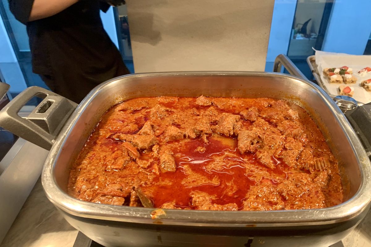 Makanan Hungaria Mirip Kalio Minang, Begini Rasanya yang Unik
