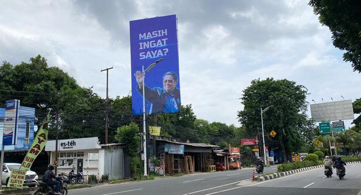 Masa Tenang Pemilu 2024, "Billboard" SBY Muncul di Lenteng Agung dengan Tulisan “Masih Ingat Saya?”