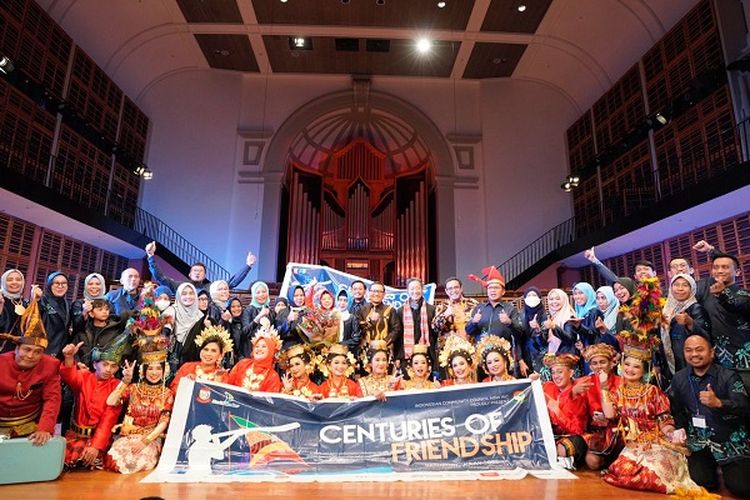 Partisipasi penari dari Yayasan Anging Mammiri utusan Kota Makassar yang tampil di Sydney Conservatorium of Music sangat memukau dan mengesangkan para tamu yang hadiri. 