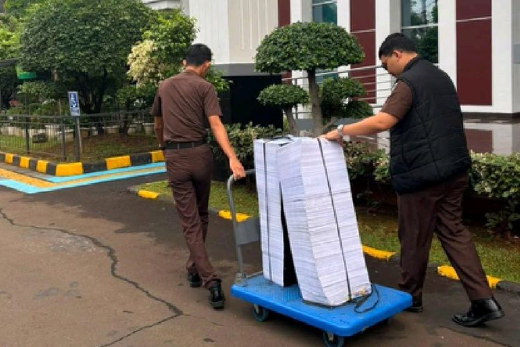 Berkas Perkara Roy Suryo dan dr Tifa Dilimpahkan ke PN Jakarta Timur