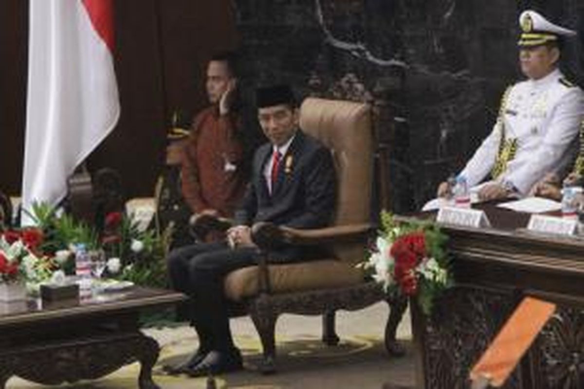 Presiden Joko Widodo menghadiri Sidang Tahunan MPR 2015 dan Sidang Bersama DPD-DPR di Kompleks Parlemen, Senayan, Jakarta Pusat, Jumat (14/8/2015). Dalam sidang tersebut Presiden Joko Widodo menyampaikan laporan pertanggungjawaban kinerja lembaga-lembaga negara.
