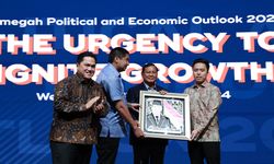 Singgung Anggaran Stunting Rp 10 Miliar, Prabowo Gaungkan Program Makan Siang dan Susu Gratis Miliknya