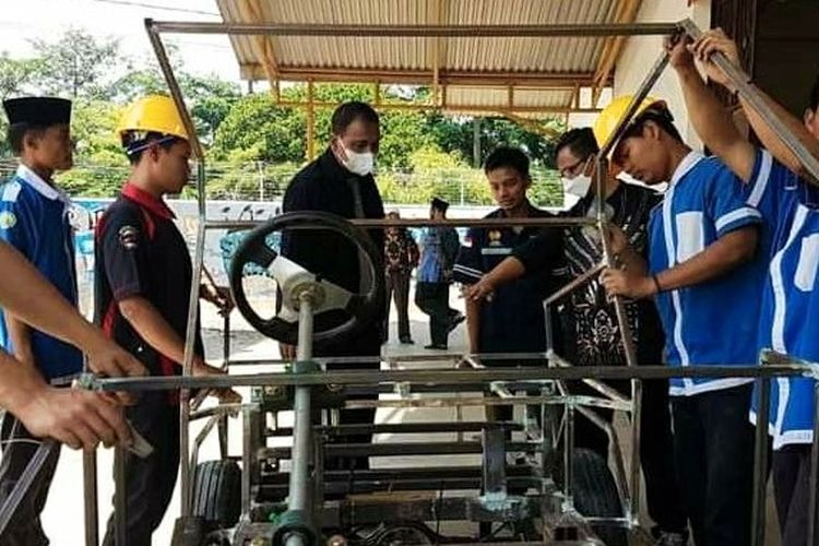 Alat peraga mobil listrik hasil inovasi tim penelitian Universitas Negeri Semarang (Unnes).