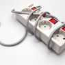 5 Barang Elektronik yang Harus Dicabut dari Stopkontak Saat Keluar Rumah