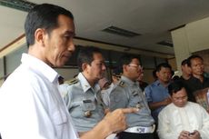 Jokowi: Di Dunia Ini, Cuma di Sini Ban Bus Copot