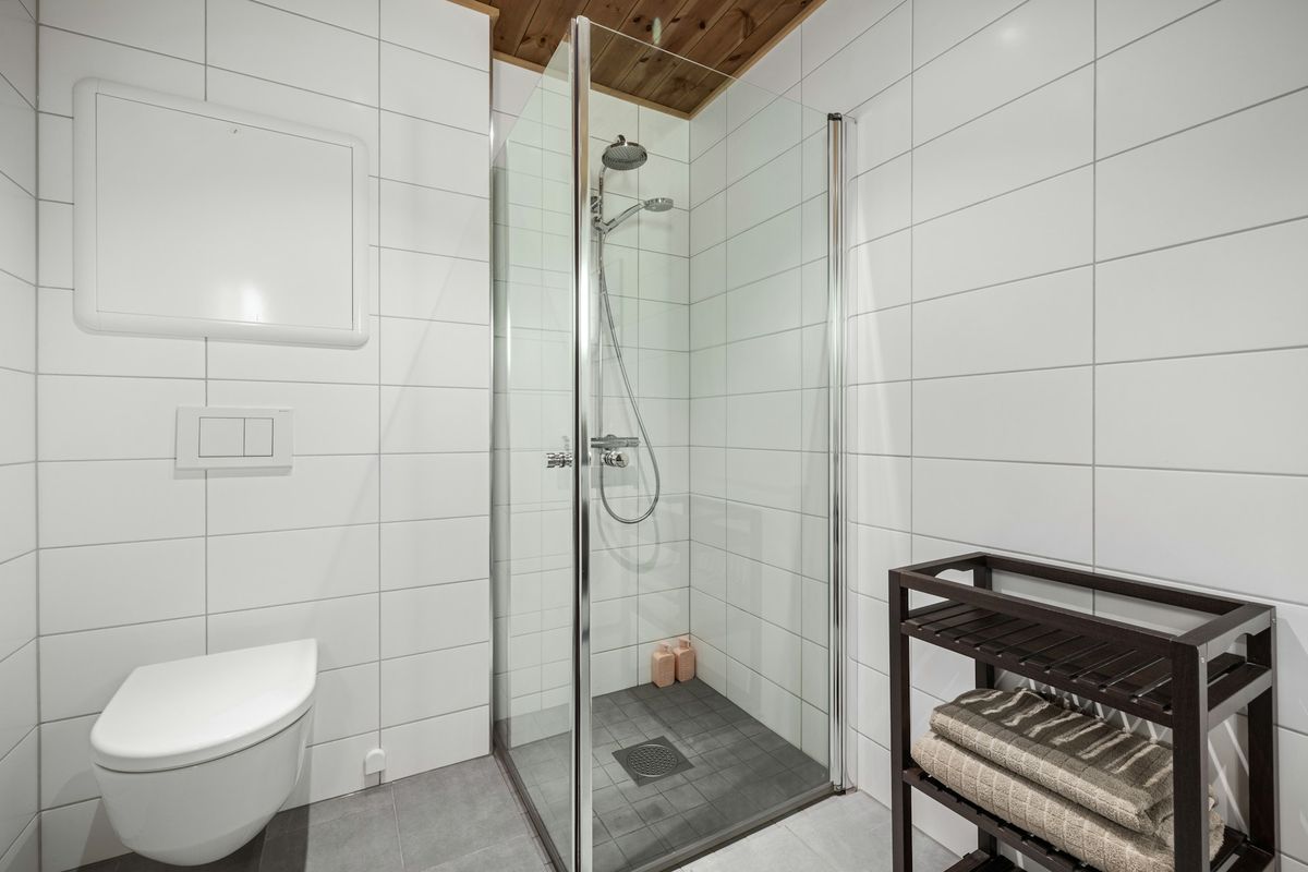Tips Membuat Kamar Mandi Sempit Terlihat Luas Tanpa Renovasi