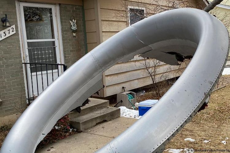 A part of a Boeing 737-200 engine that fell near the city of Denver Colorado, USA