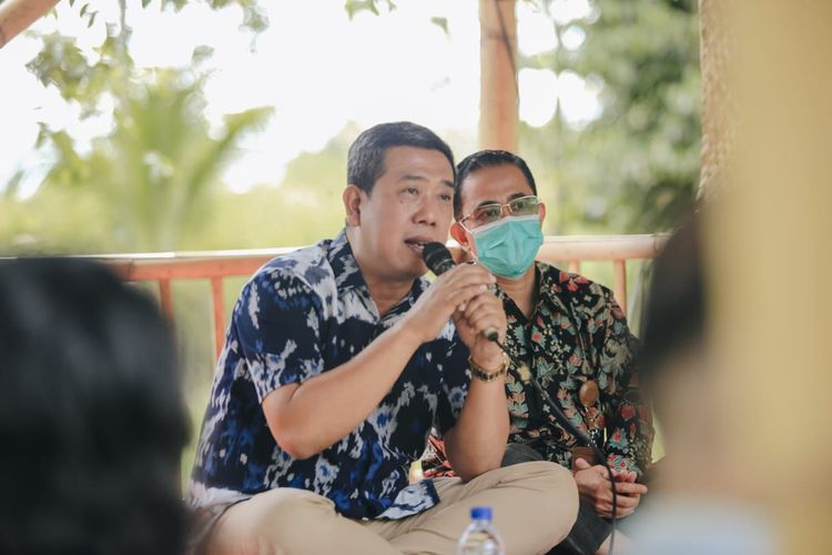Direktur Perfiliman, Musik, dan Media Direktorat Jenderal Kebudayaan Kemendikbud Ristek, Ahmad Mahendra saat melakukan kunjungan kerja ke Sumatera Barat (Sumbar).