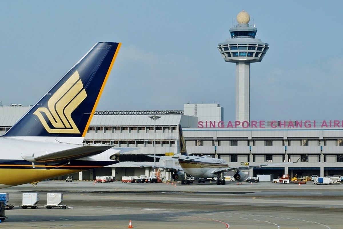 Pesawat Singapore Airlines di bandara Changi.
