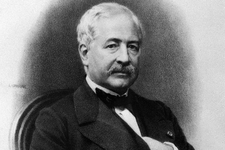 Ferdinand de Lesseps adalah diplomat Perancis yang mempelopori pembangunan jalur yang menghubungkan Laut Tengah dan Laut Merah yang sampai sekarang dikenal sebagai Terusan Suez. 