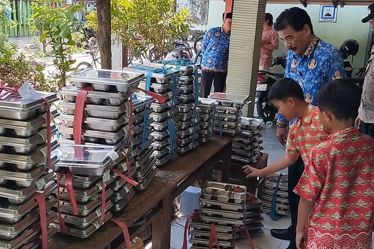 Sejumlah Siswa SD di Kediri Diduga Alami Keracunan Usai Santap MBG