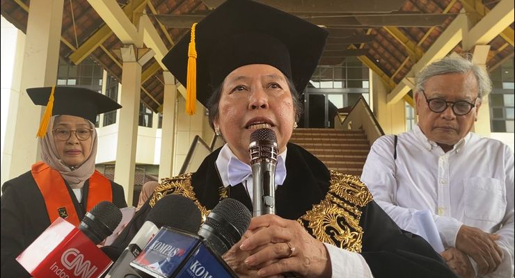 Guru Besar UI Sebut Hukum Era Jokowi Jadi Alat "Political Engineering", Bukan "Social Engineering"