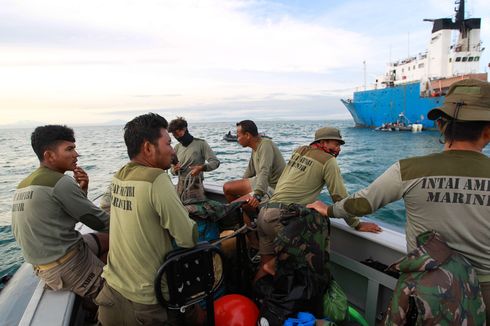 Tim SAR Persempit Wilayah Pencarian Sriwijaya Air SJ 182 di Bawah Laut