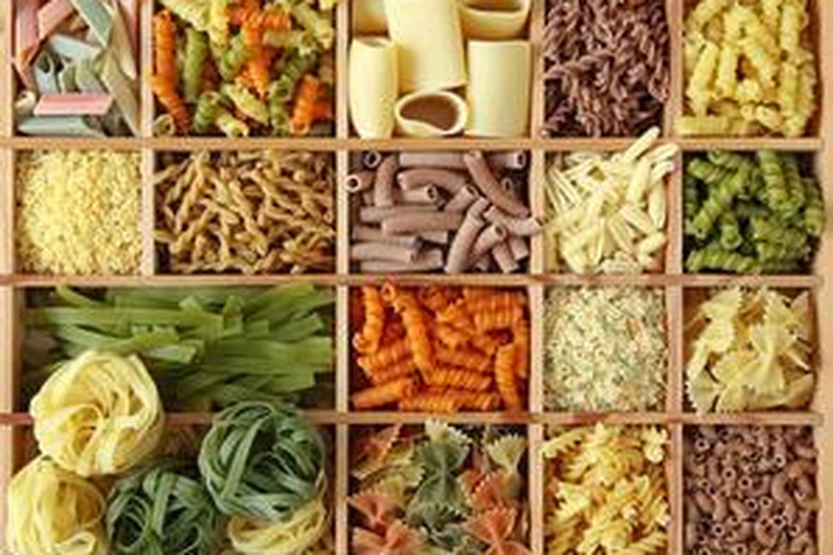 Jangan merebus pasta berbeda tipe dalams satu panci bersamaan. Beda pasta beda waktu yang diperlukan untuk merebus. 