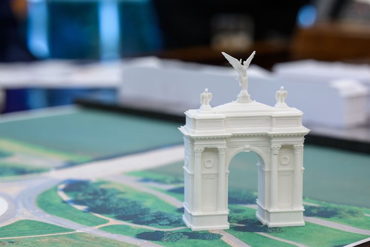 Trump Akan Pasang Sniper di Monumen Washington, Bisa Luncurkan Drone Juga