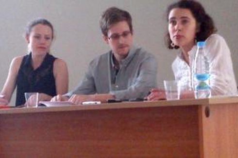 Edward Snowden Ingin Suaka Sementara di Rusia