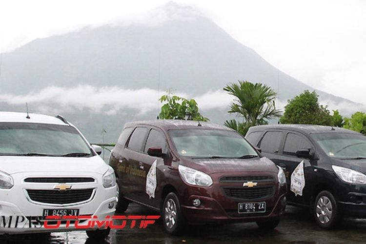 Ke Puncak Ketep dengan Chevy  Spin  Diesel 