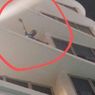WNA Korsel Coba Lompat dari Lantai 8 Apartemen di Kembangan, Begini Aksi Penyelamatan Heroik Damkar