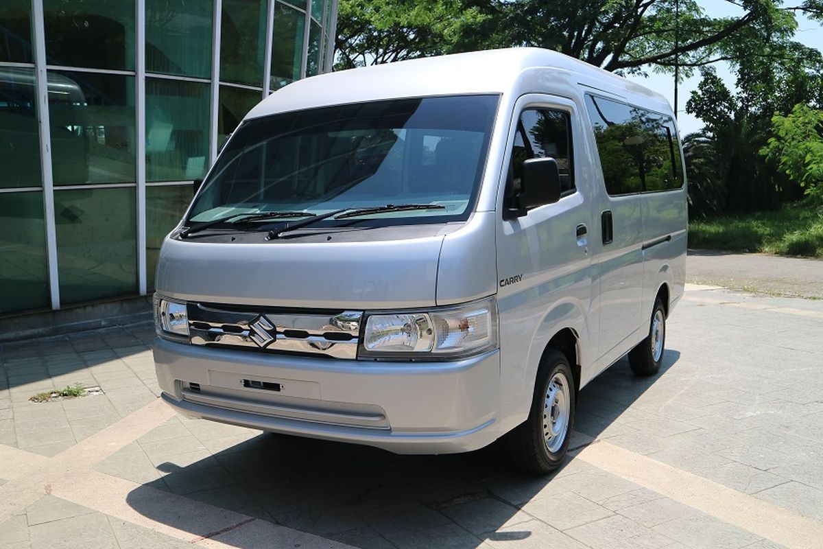 Suzuki Carry minibus yang baru saja diluncurkan PT Suzuki Indomobil Sales.