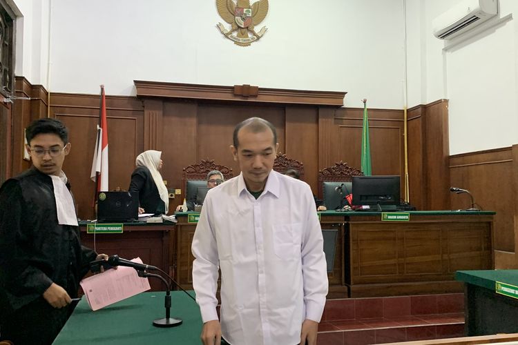 Tukang Servis HP di Surabaya Disidang karena Oplos Elpiji Subsidi