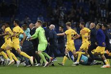 Fans Espanyol Masuk Lapangan Saat Barcelona Pesta Juara, Pemain Terbirit-birit