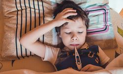 Mengapa Anak Tidak Boleh Konsumsi Obat Dewasa? Begini Penjelasannya