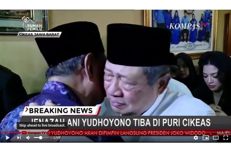 Presiden keenam RI Susilo Bambang Yudhoyono saat menerima ucapan belasungkawa dari kerabat di kediamannya di Puri Cikeas, Bogor, Sabtu (1/6/2019) malam.