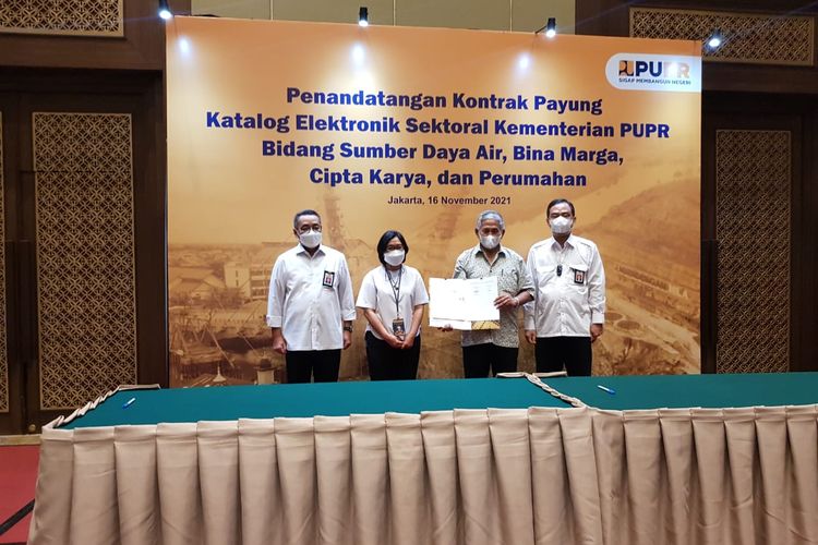 Kementerian Pekerjaan Umum dan Perumahan Rakyat (PUPR) menandatangani kontrak payung katalog elektronik (e-catalog) Sektoral pengadaan barang dan jasa Bidang Sumber Daya Air (SDA), Bina Marga, Cipta Karya dan Perumahan.