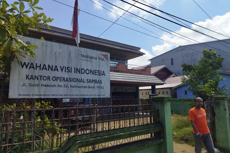 Kantor Wahana Visi Indonesia (WVI) di Kabupaten Sambas, Kalimantan Barat. WVI mengakhiri masa pelayanan dan pendampingannya di Kabupaten Sambas setelah 16 tahun.