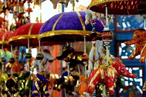 Anies Keluarkan Seruan Libur Fakultatif Hari Raya Deepavali 5123 Kaliyuga
