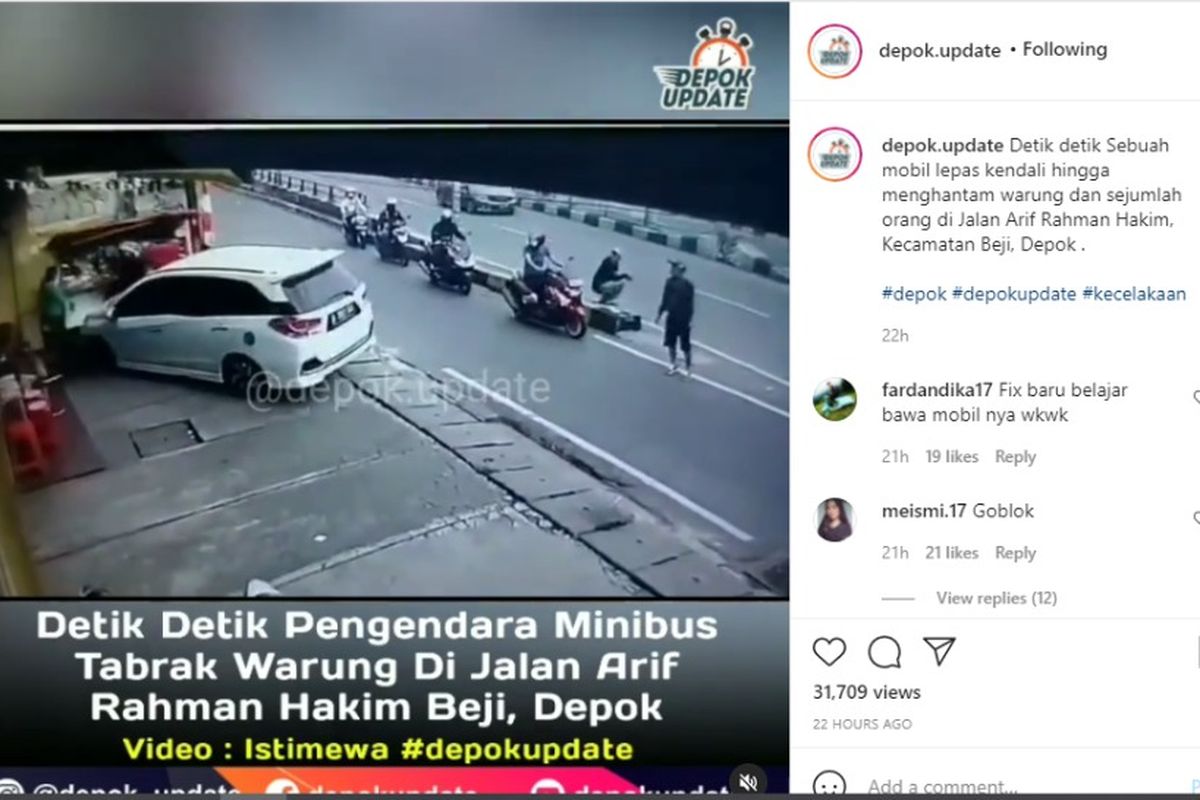 Pengemudi menabrak warung saat putar balik