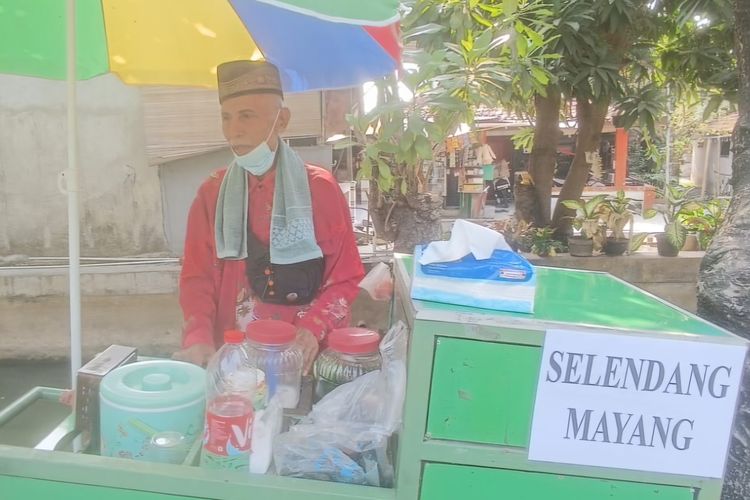 Racikan Selendang Mayang Pak Jaman, Kuliner Betawi yang Jadi Penyambung Hidup di Usia Senja