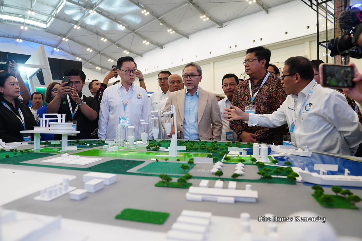 Menteri Perdagangan (Mendag) Zulkifli Hasan dalam The Indonesia Iron  and Steel Industry Association (IISIA) Business Forum 2023 di Indonesia Convention Exhibition (ICE) BSD, Tangerang, Kamis (9/11/2023).
